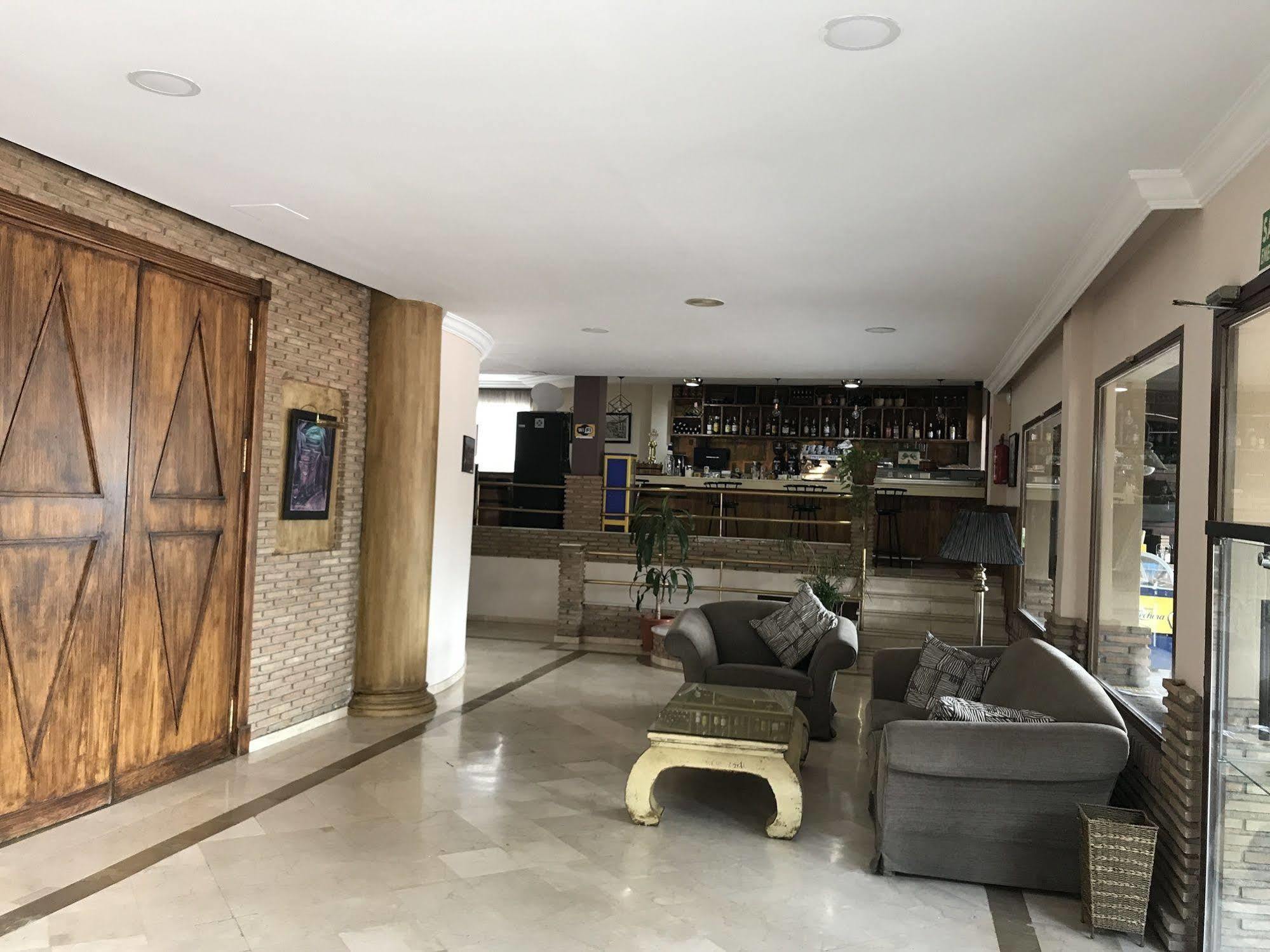 Los Galanes Armilla Esterno foto